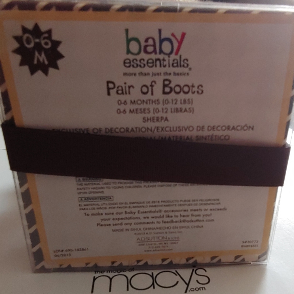 Baby Essentials Booties - Picture 3 of 3